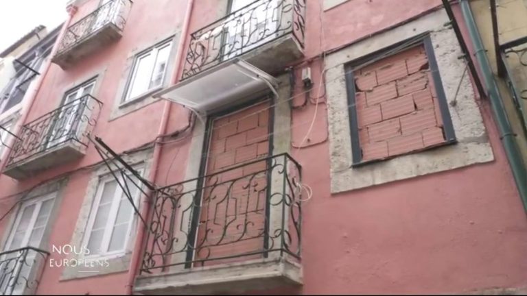 in Lisbon, the housing crisis is affecting many families, who sometimes find themselves on the street