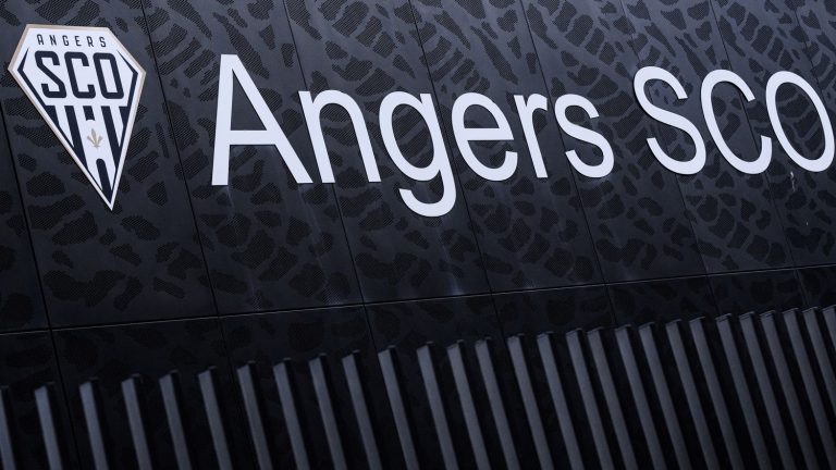 sanctioned by Fifa, Angers will not be able to recruit during the next two transfer windows