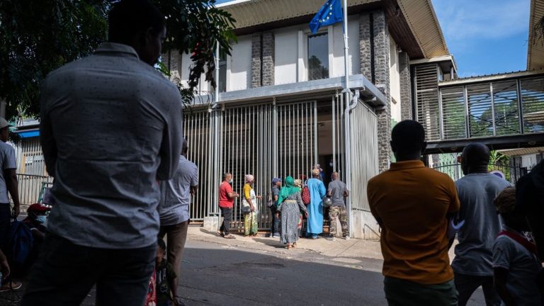 the Comoros “do not intend to welcome deportees”