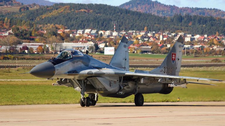 the fighter planes promised by Slovakia were delivered to kyiv