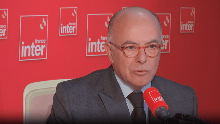 the former Prime Minister, Bernard Cazeneuve, denounces the “bad strategy” of the government