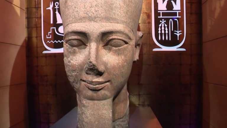 the sarcophagus of Ramses II takes up residence in Paris