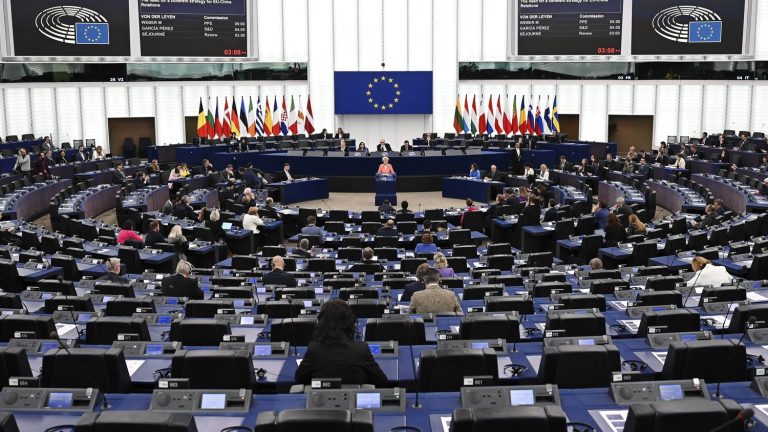 what you need to know about the carbon market reform voted by MEPs