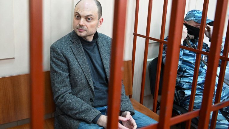 who is Vladimir Kara-Mourza, the Russian opponent sentenced to 25 years in prison for having denounced the war in Ukraine?