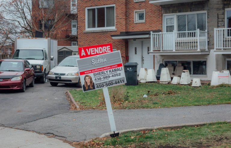 Bank of Canada concerned about household debt risk