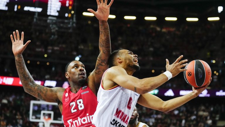 2 to 27 in the 3rd quarter, the Roca Team loses ground… Follow the Final Four of the Euroleague