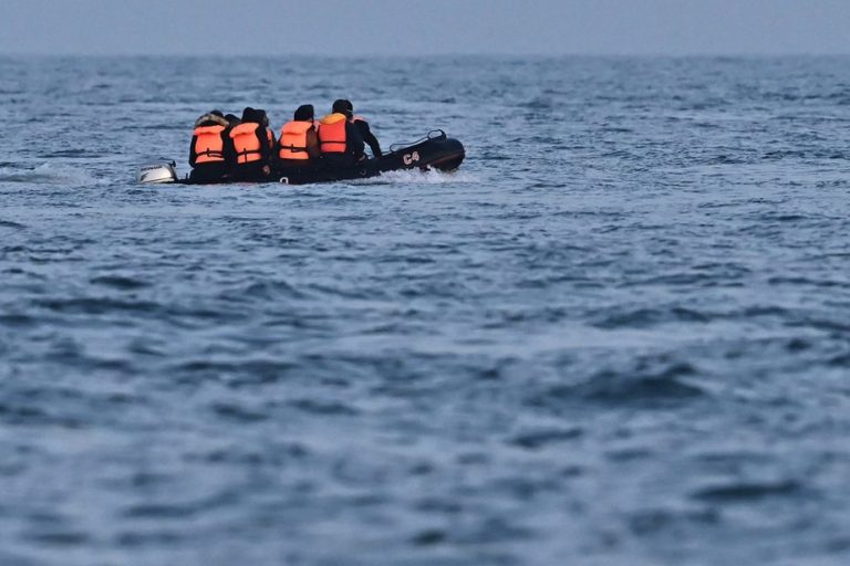 63 migrants rescued in the English Channel