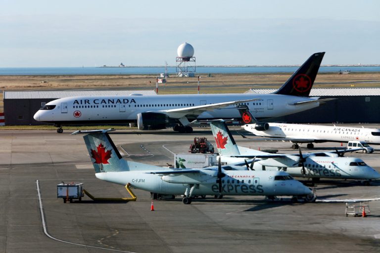 Air Canada reports net profit of 4 million in the first quarter