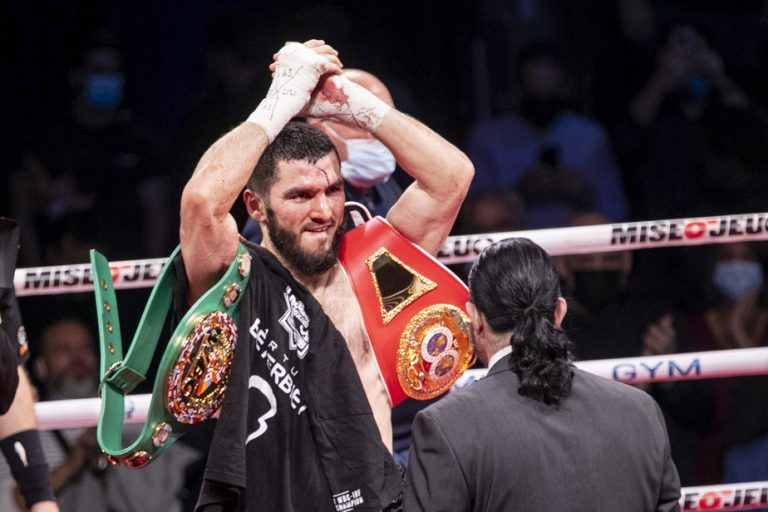 Beterbiev will put his three belts on the line in Quebec