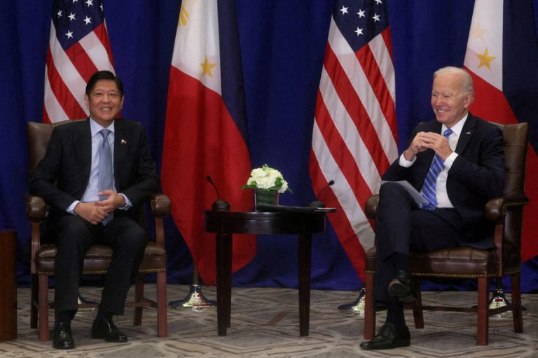 Biden wants to seal the rapprochement with the Philippines