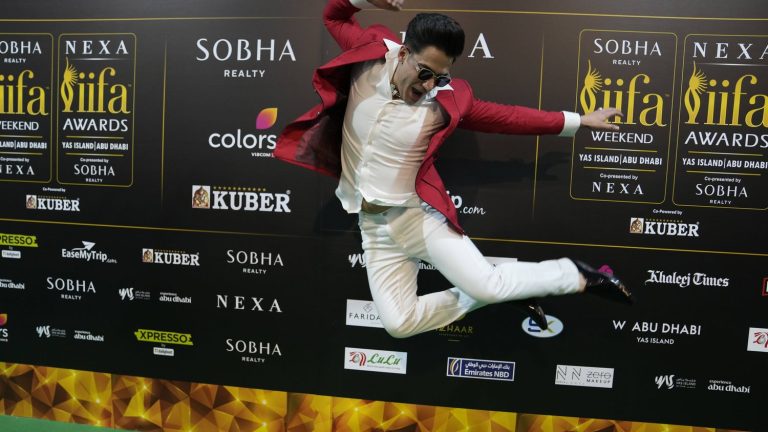 Bollywood, the most prolific cinema in the world, rewards its artists in Abu Dhabi