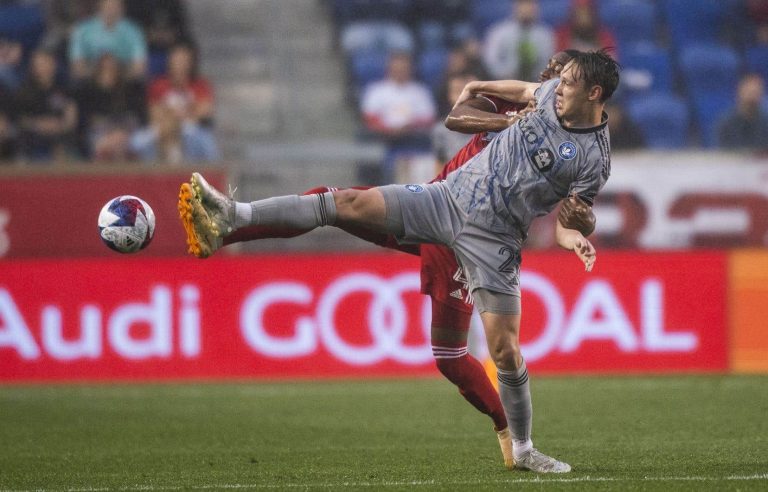 CF Montreal loses 2-1 against the Red Bulls