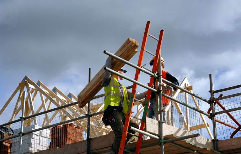 Calls for better supervision of the construction industry