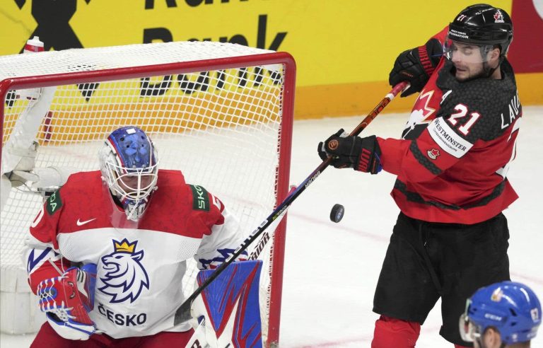 Canada edge Czechs 3-1 at World Hockey Championship