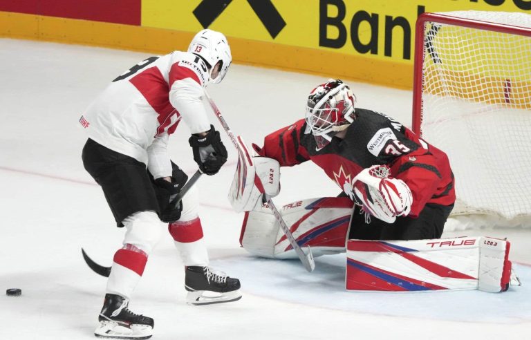 Canada loses 3-2 to Switzerland at World Hockey