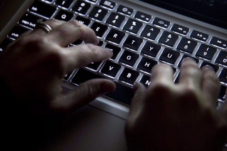 Canada warns of Chinese hackers