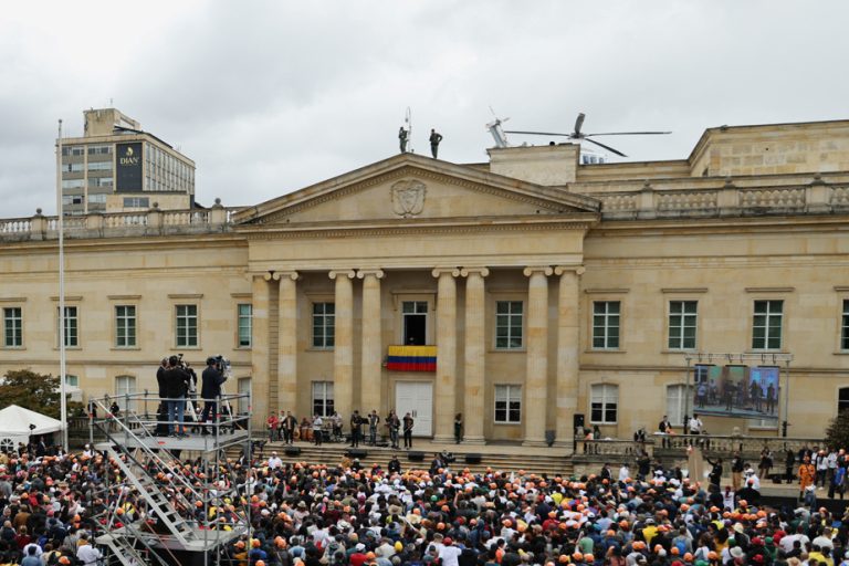 Colombia |  Controversy over a lie detector in the presidential palace