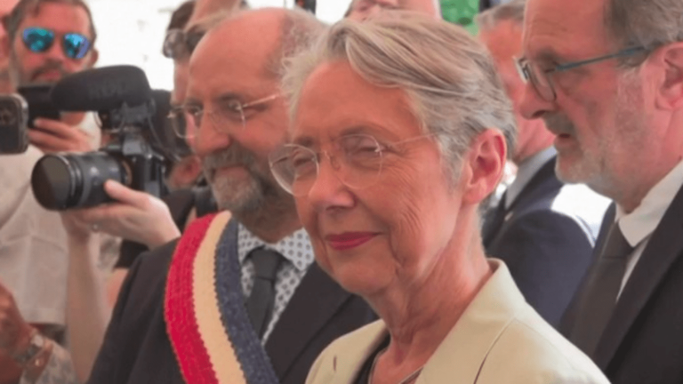 Elisabeth Borne in Reunion, return of Laurent Wauquiez… the news of the week