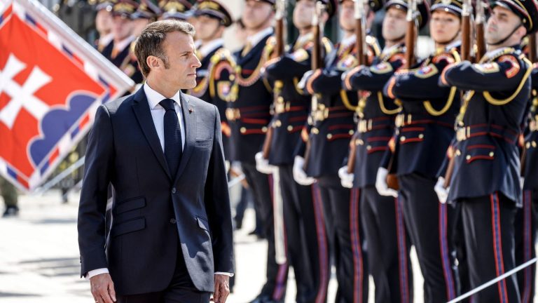 Emmanuel Macron denounces “the responsibility of the Kosovar authorities”