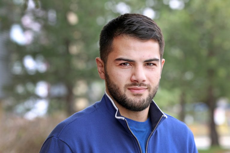 Erik Bazinyan |  Boxer, husband, son and child from Armenia