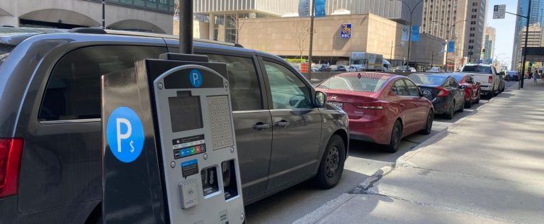 Extension of parking meter hours: the Plante administration ordered to back down