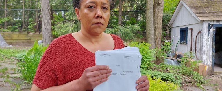 Federal Phoenix payroll system: she is still waiting for her severance pay of $ 20,000 after four years