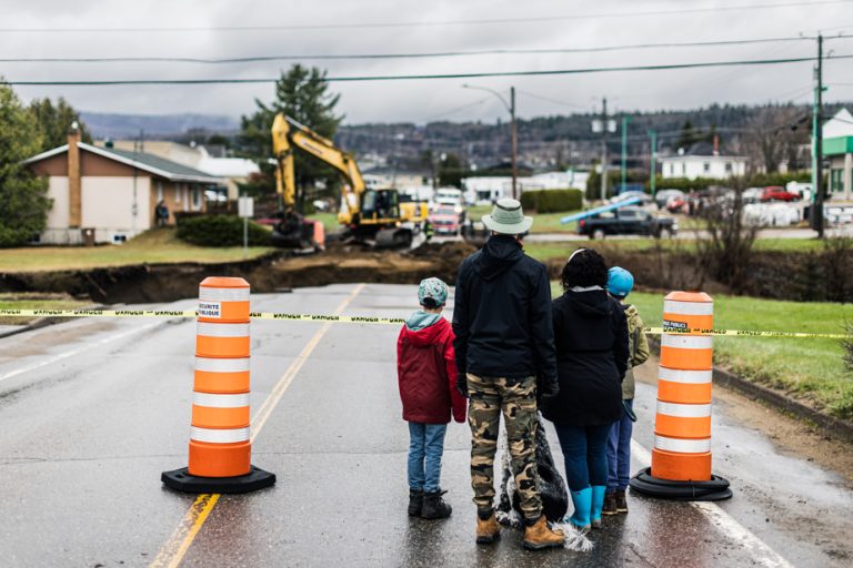 Floods in Baie-Saint-Paul |  “The worst would be over”, says Bonnardel