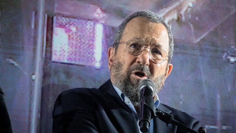 Former Prime Minister Ehud Barak denounces Benjamin Netanyahu’s “illegitimate actions”