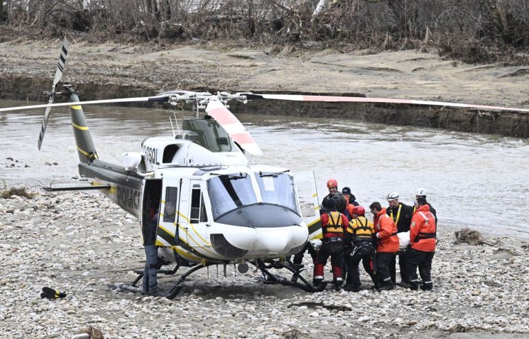 Funeral day for one of the firefighters who died during the floods in Charlevoix