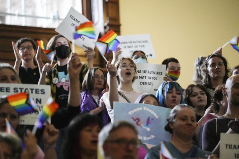 Gender transition to minors |  Texas votes to ban health care