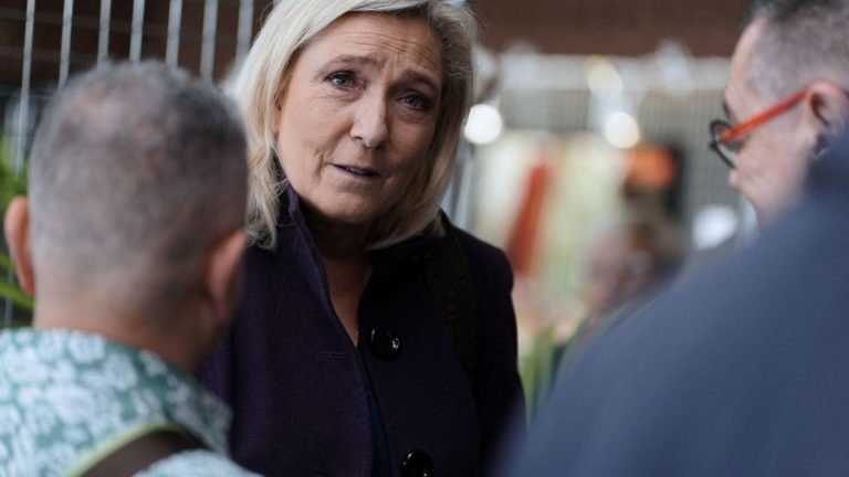 Gérald Darmanin’s initiatives force Marine Le Pen out of ambiguity