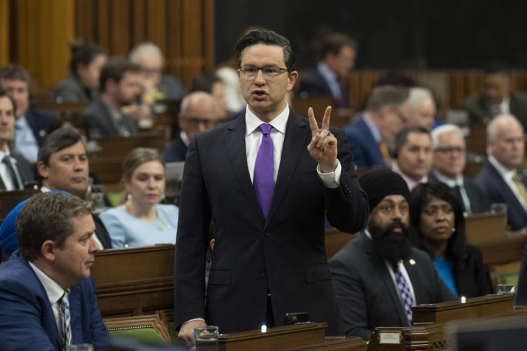 Heated debates in the Commons |  Poilievre threatened with deportation