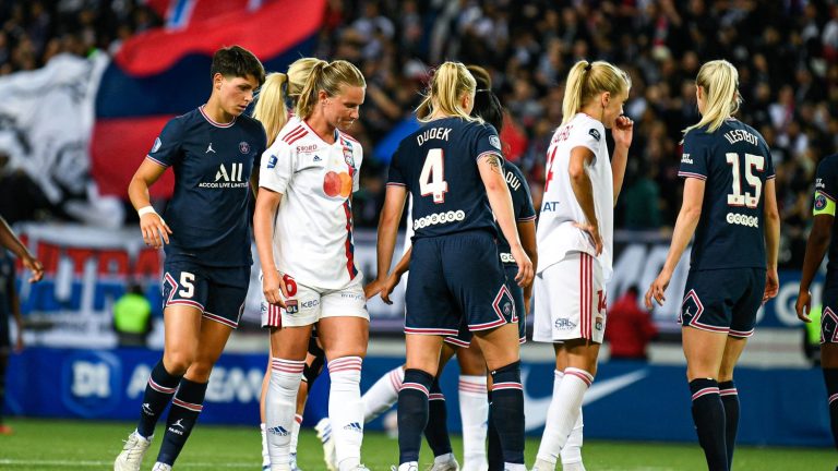 Hegerberg opens the scoring for the Lyonnaises against the Parisiennes… Follow the final