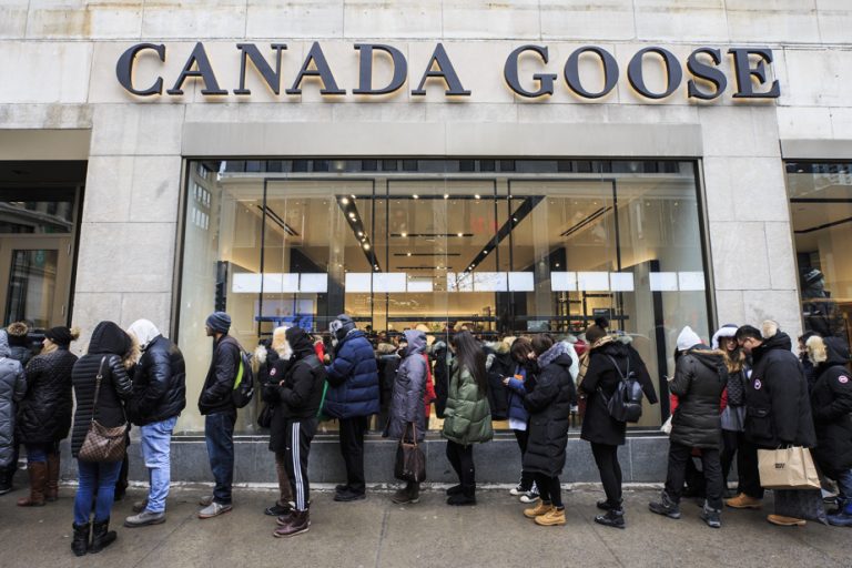 Increase in revenues in the 4th quarter |  Queues return to Canada Goose