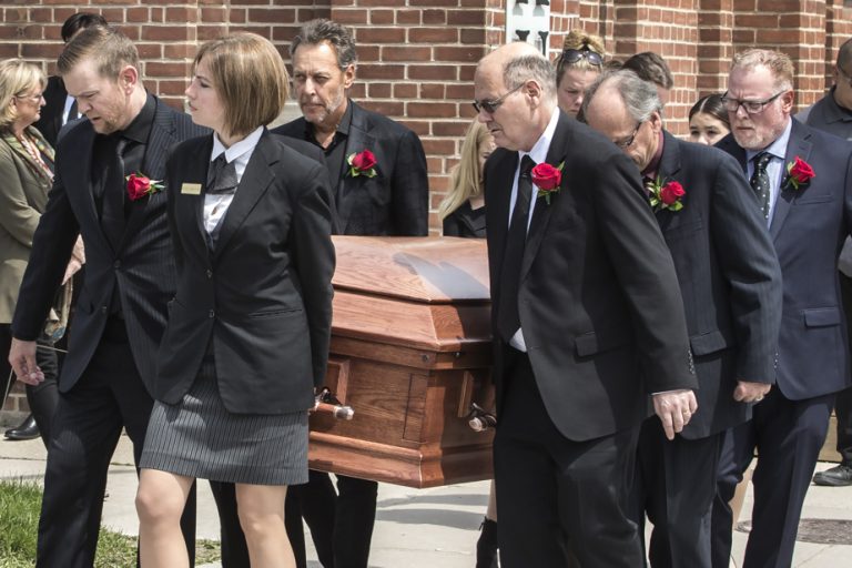 Intimate funeral for Gordon Lightfoot