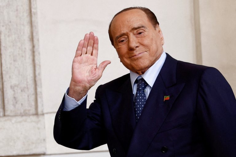 Italy |  Silvio Berlusconi left hospital