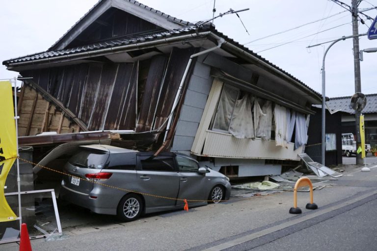 Japan |  6.5 magnitude earthquake kills 1, injures 23