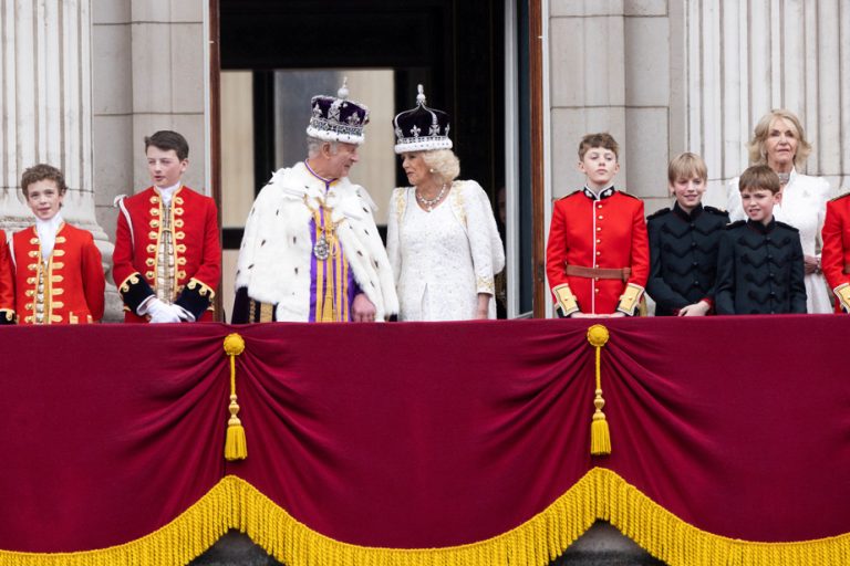 King Charles III crowned |  The Press