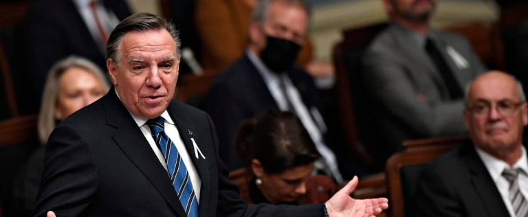 Léger survey: a first warning shot for the CAQ