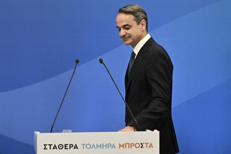 Legislative elections in Greece |  Conservative Prime Minister Mitsotakis easily re-elected