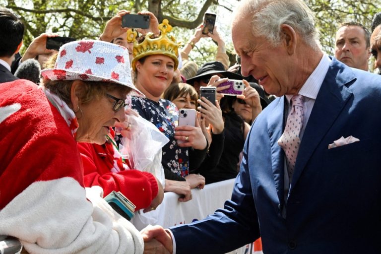 London |  Charles III enjoys a walkabout on the eve of his coronation