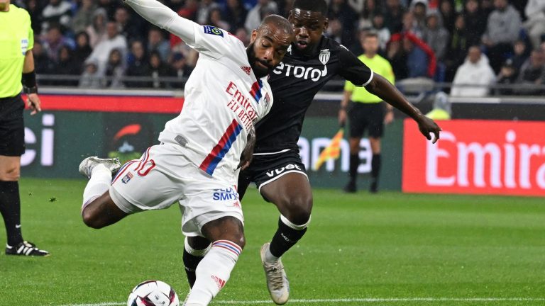 Lyon overthrows Monaco and regains the advantage