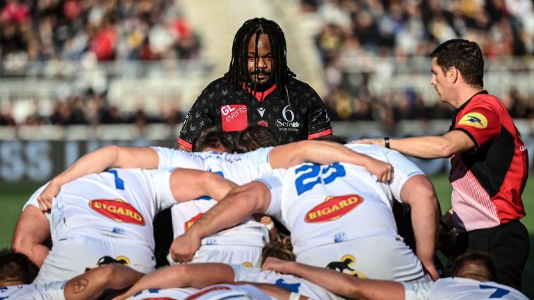 Mathieu Bastareaud says stop, the last charge of a French rugby character