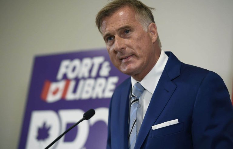 Maxime Bernier would try to be elected in Manitoba