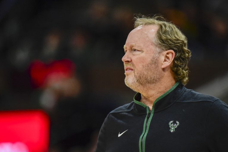 Milwaukee Bucks |  Head coach Mike Budenholzer fired