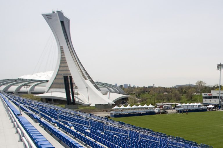 Montreal, city of sports?  |  Caught between history and modernity