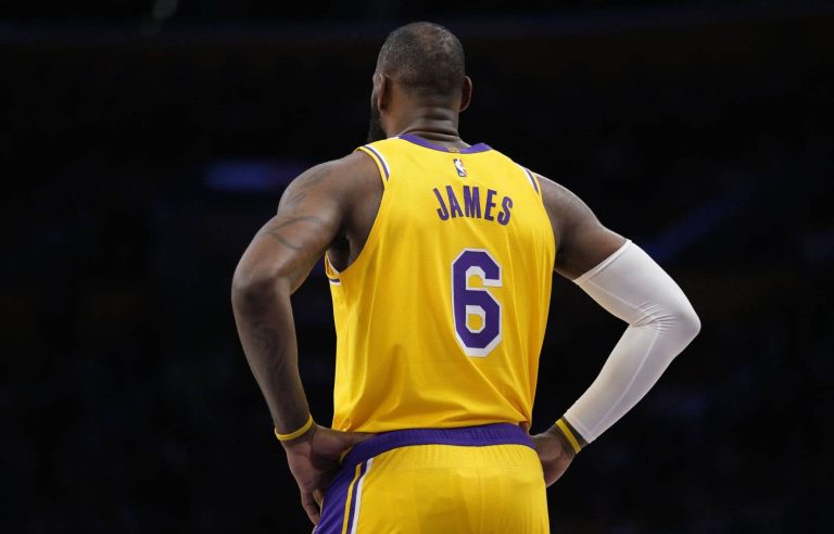 NBA: LeBron James will think about his future after the elimination of the Lakers