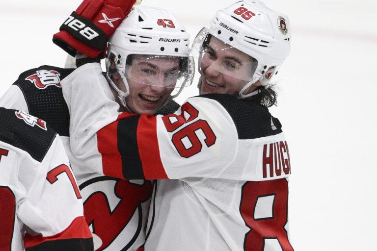 New Jersey Devils |  Brothers Jack and Luke Hughes reunited in Game 3 of the series