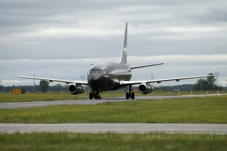 Night flights prohibited in Saint-Hubert |  Pursued by Chrono, the airport retaliates