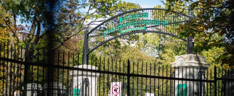 Notre-Dame-des-Neiges cemetery strike: families demand that the employer apply for an injunction